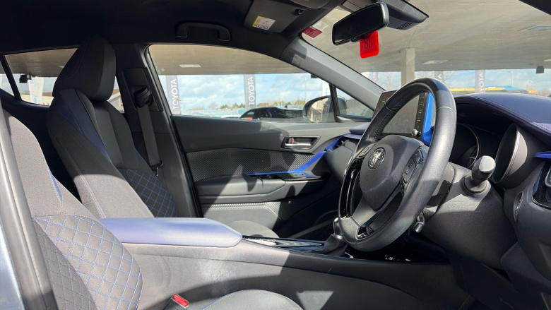 Toyota C-HR 1.8 Hybrid Dynamic 5dr CVT Hybrid Hatchback